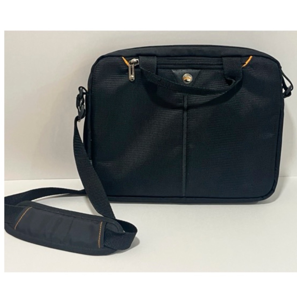 Allant Tablet / iPad Travel Bag